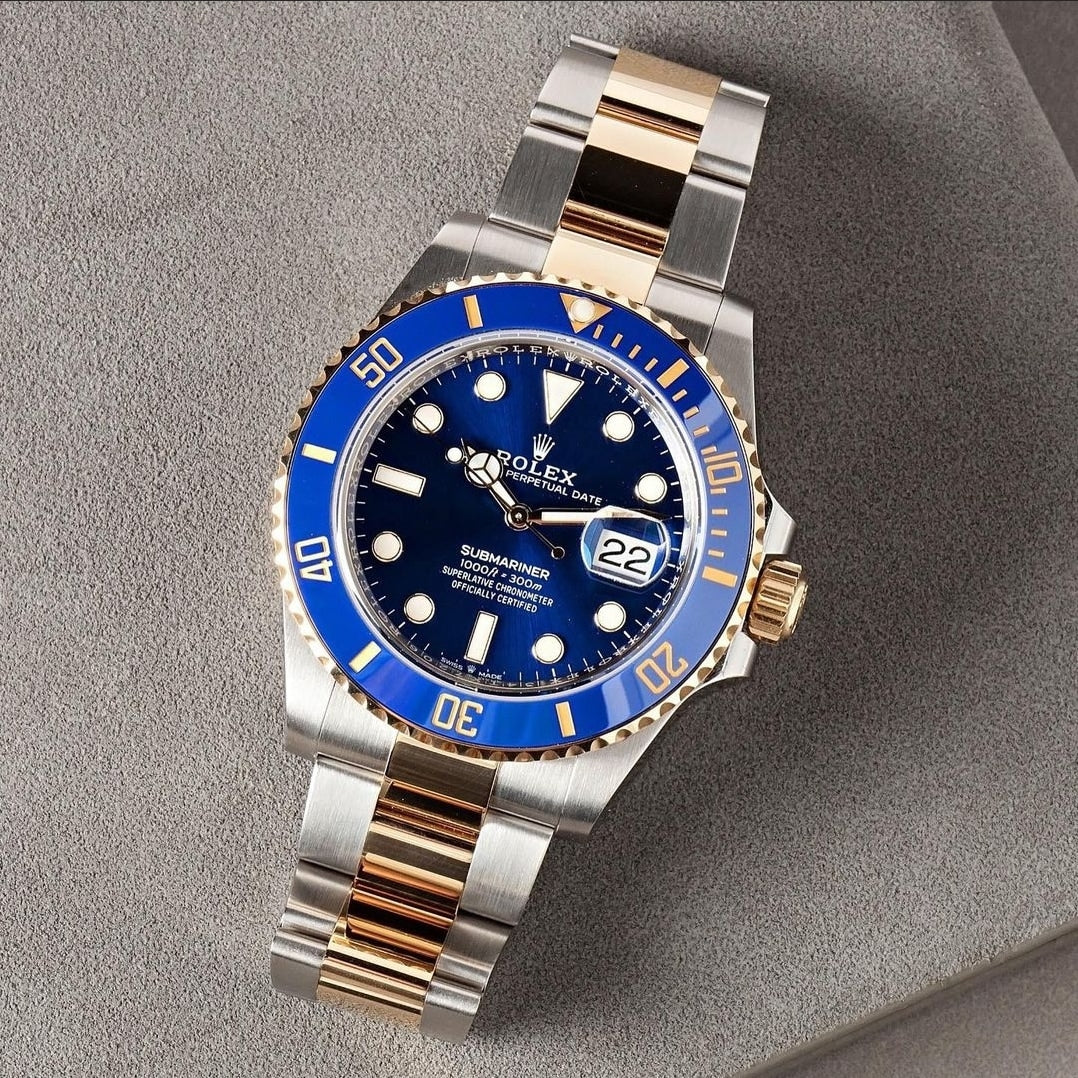 Rolex 116613LB 2019 Box & Papers Full Set